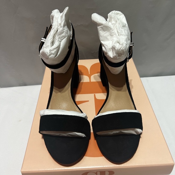 NWOT Gianni Bini Black Suede Block Heel - Picture 3 of 14